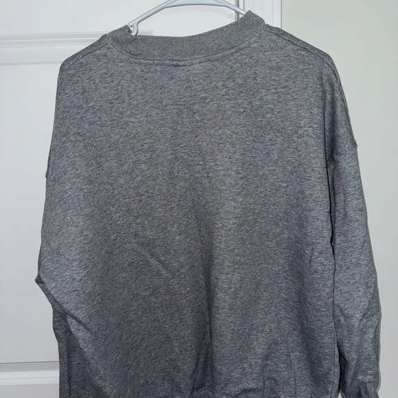 Taylor Swift The Eras Tour Crewneck Medium EUC! - Picture 3 of 3